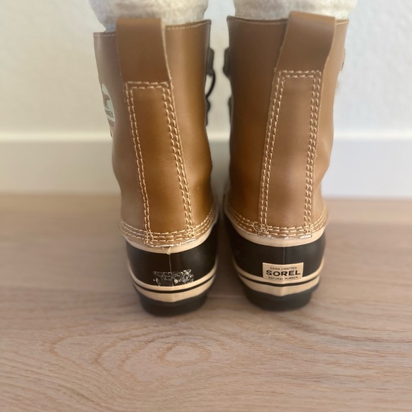 Sorel Caribou Waterproof Winter Boots Big Kids Size 5 Unisex - Picture 3 of 7